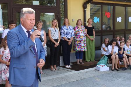 PRVI ŠOLSKI DAN CERKNICA 05 FOTO LJUBO VUKELIČ